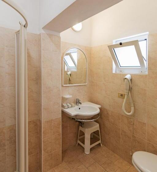 标准工作室带阳台, Residence Das Nest