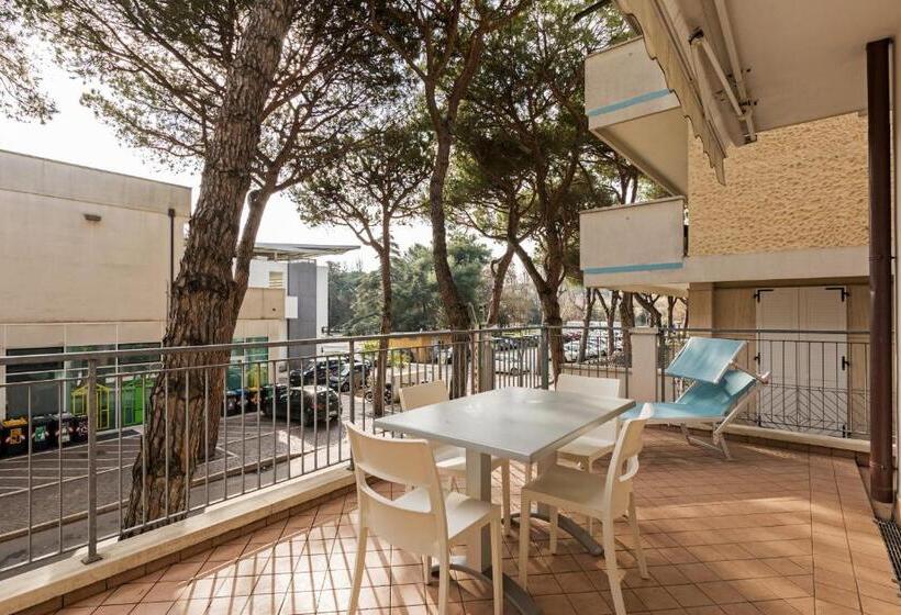 带1个卧室的带阳台的公寓, Residence Das Nest