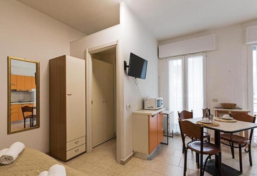 标准工作室带阳台, Residence Das Nest