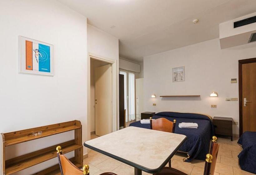 Студио Стандарт с Балконом, Residence  Das Nest