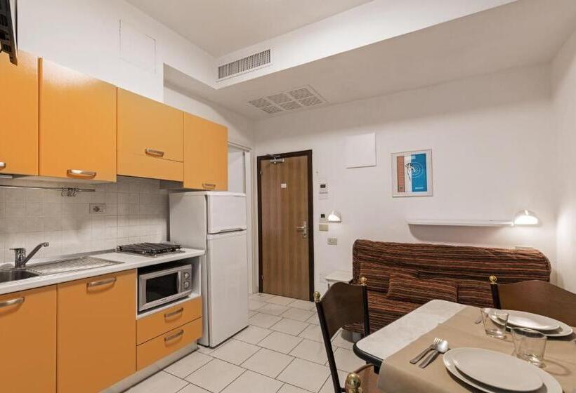 带1个卧室的带阳台的公寓, Residence Das Nest