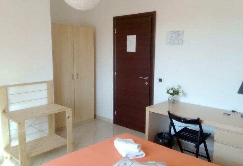 スタンダードルーム, B&b Salviani