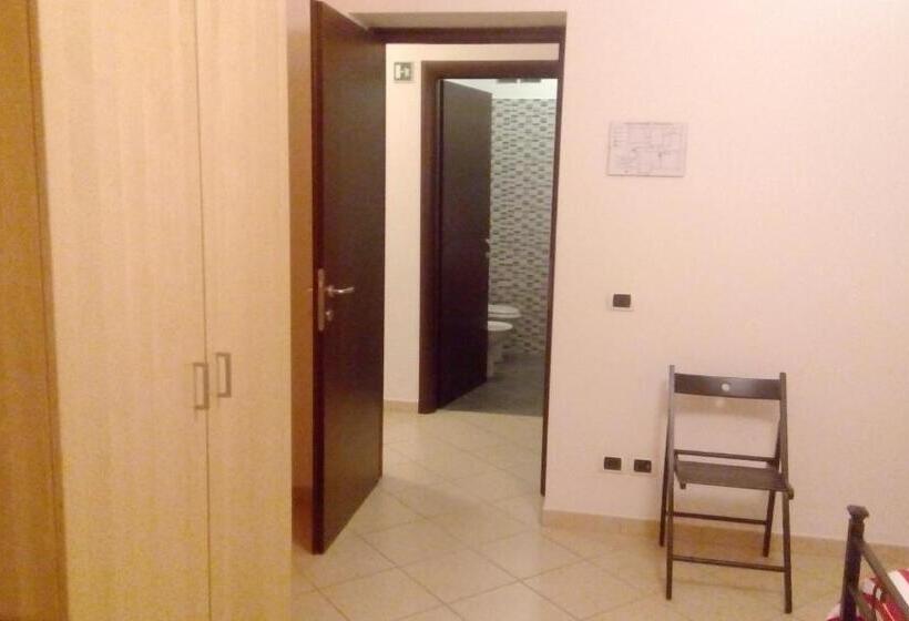 スタンダードルーム, B&b Salviani