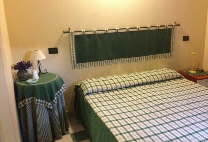 غرفة قياسية سرير كينج, Corte Arrubia