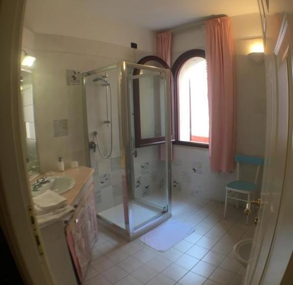 غرفة قياسية سرير كينج, Corte Arrubia