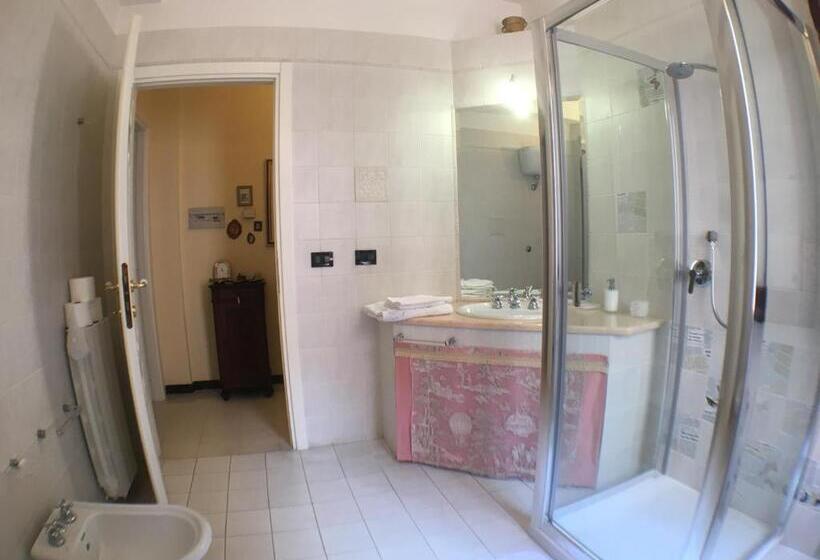 غرفة قياسية سرير كينج, Corte Arrubia