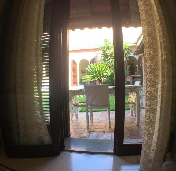 غرفة قياسية سرير كينج, Corte Arrubia