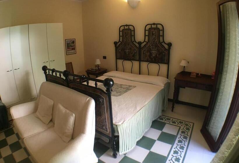 غرفة قياسية سرير كينج, Corte Arrubia