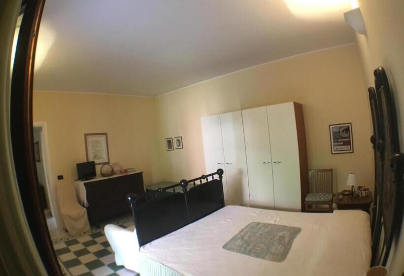 غرفة قياسية سرير كينج, Corte Arrubia