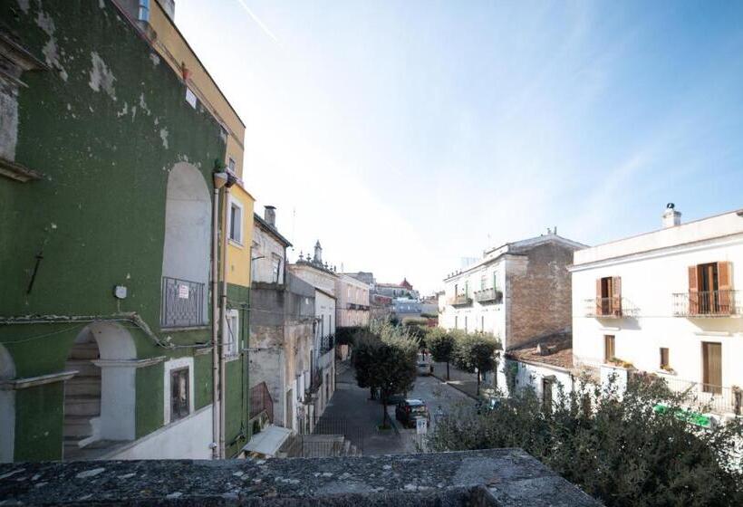 اتاق استاندارد, Donna Elena