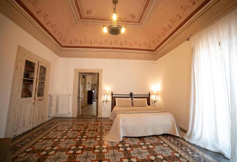 اتاق استاندارد, Donna Elena