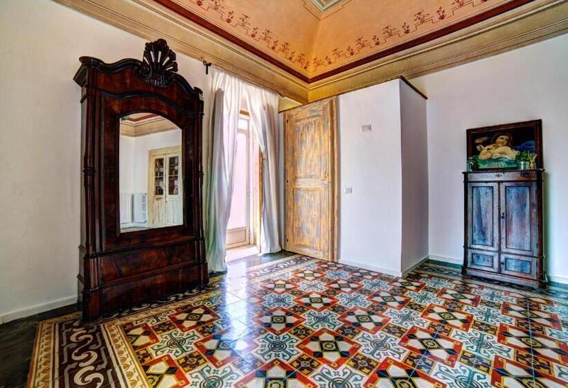 اتاق استاندارد, Donna Elena