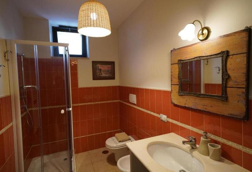 Négyágyas Deluxe Szoba, Lichiantidde Home&breakfast