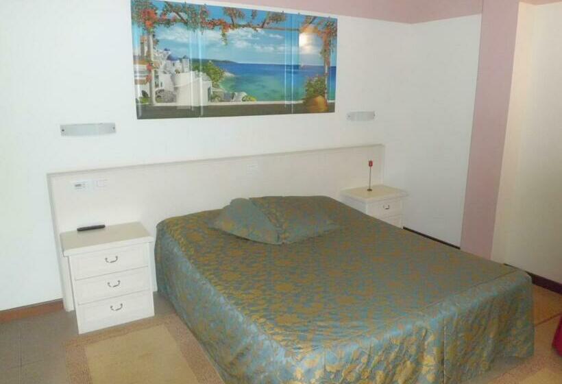 اتاق استاندارد, Sweet Home