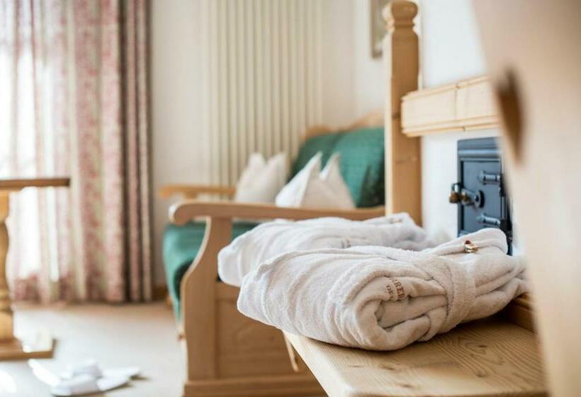 Полулюкс с Балконом, Charmehotel Uhrerhof Deur