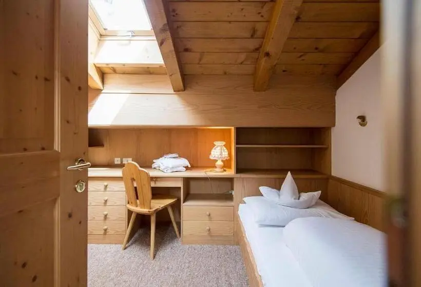 ファミリールーム, Charmehotel Uhrerhof   Deur