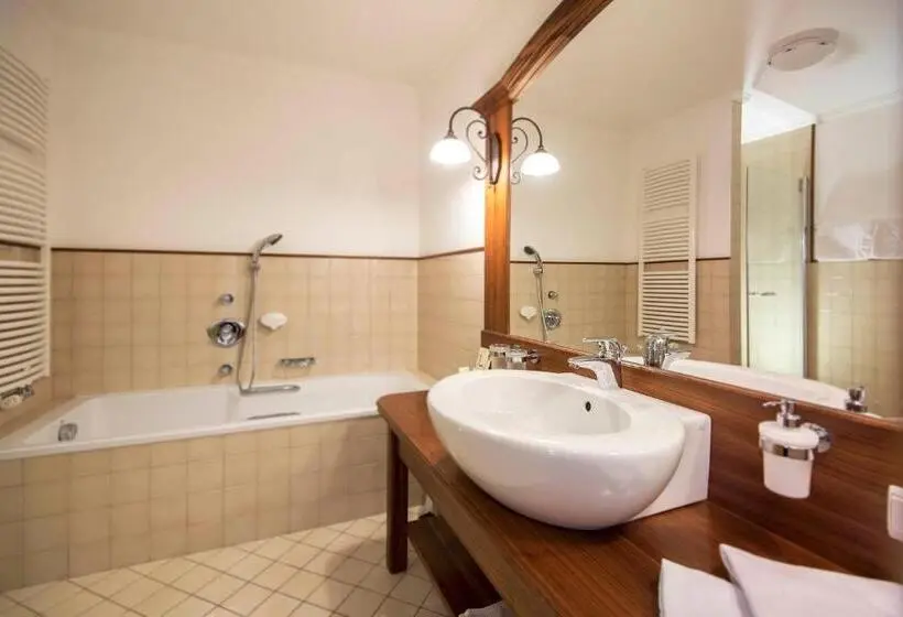 テラス付きジュニアスイート, Charmehotel Uhrerhof   Deur