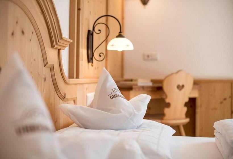 Номер Стандарт с Террасой, Charmehotel Uhrerhof Deur