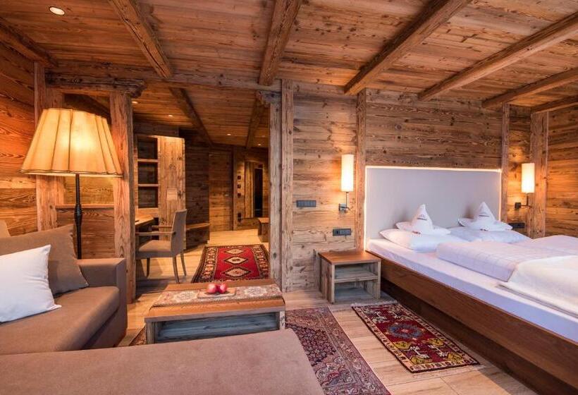 Семейный Номер Deluxe, Charmehotel Uhrerhof   Deur