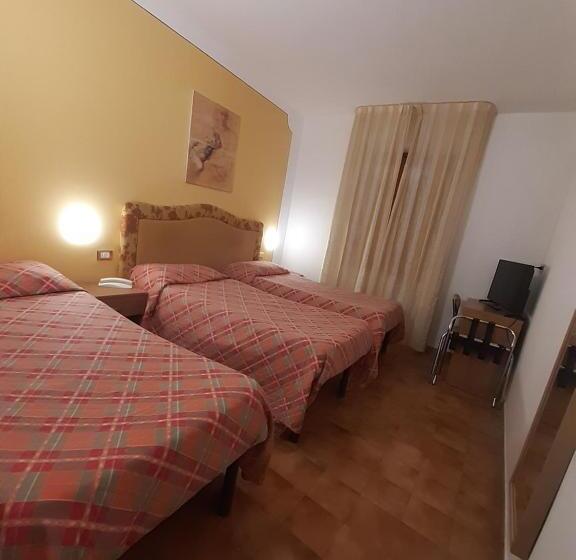 Quarto Triplo Basic, Ambrogini