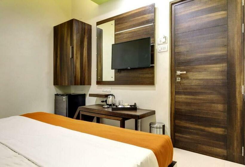 Quarto Deluxe, Lonavla