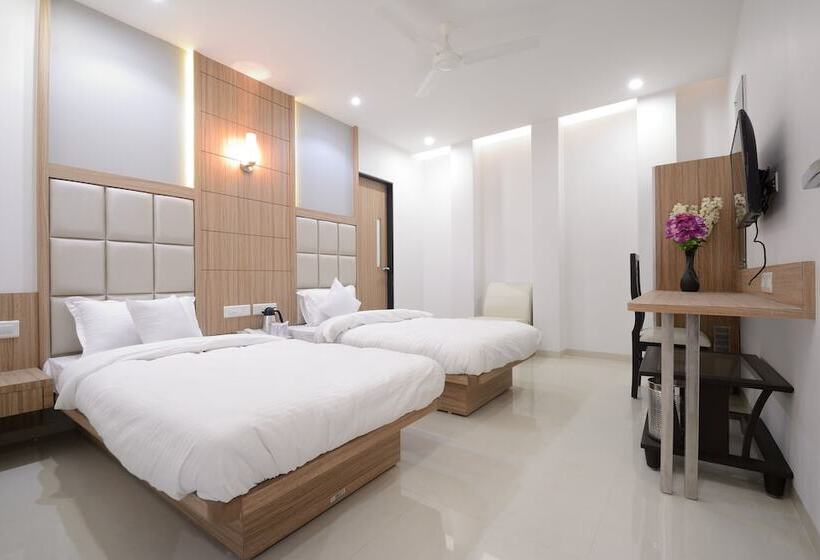 Quarto Deluxe, One Up