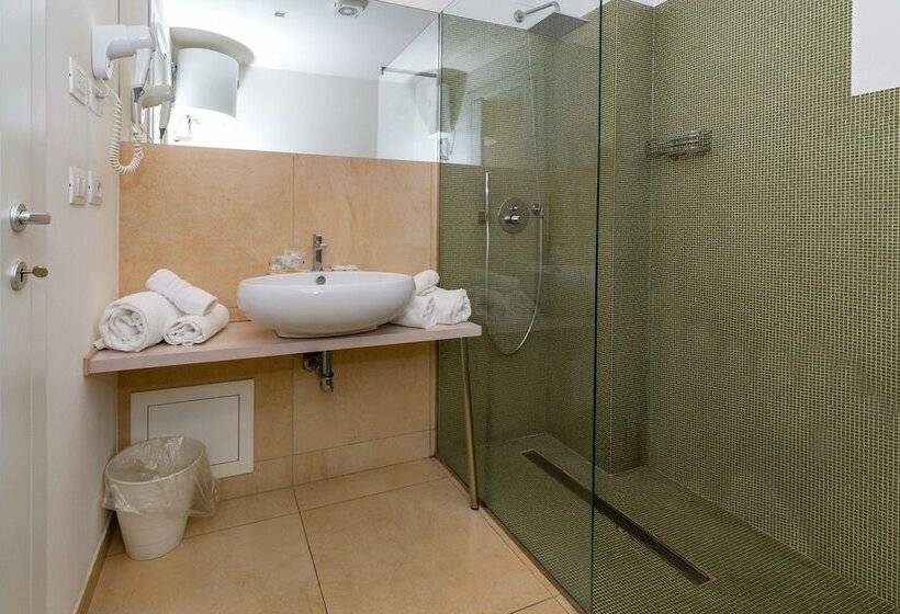 Классический Номер, Zeus Hotel   Aparthotel   Meeting & Congress