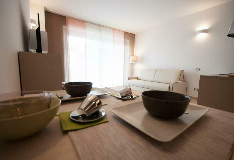 Классический Номер, Zeus Hotel   Aparthotel   Meeting & Congress