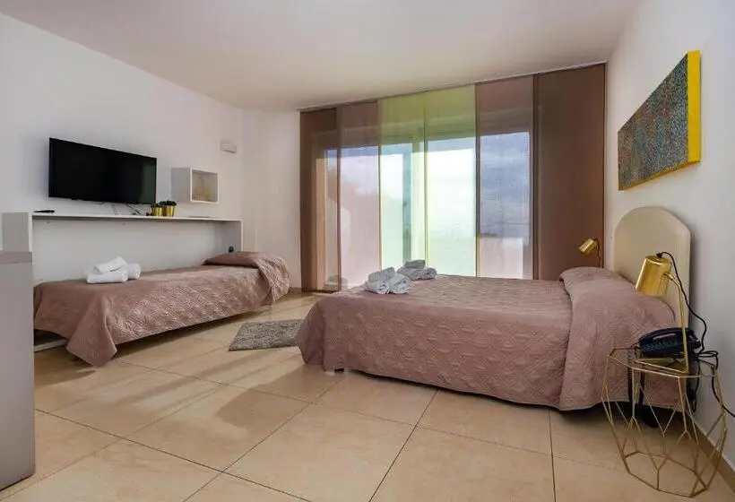 Triple Room Sea View, Zeus Hotel Aparthotel Meeting & Congress