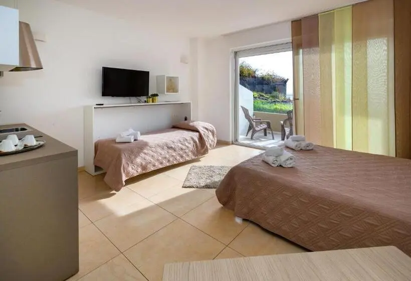 Triple Room Sea View, Zeus Hotel Aparthotel Meeting & Congress