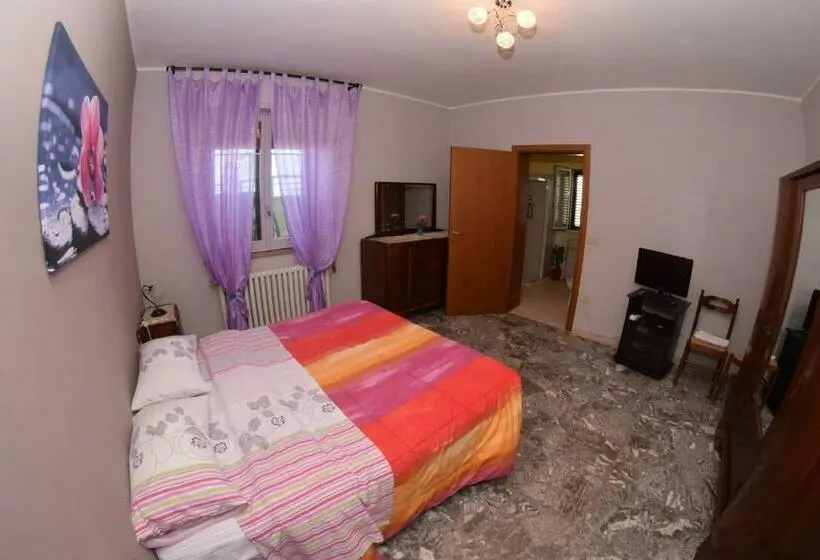 スタンダードトリプルルーム, La Scogliera B&b
