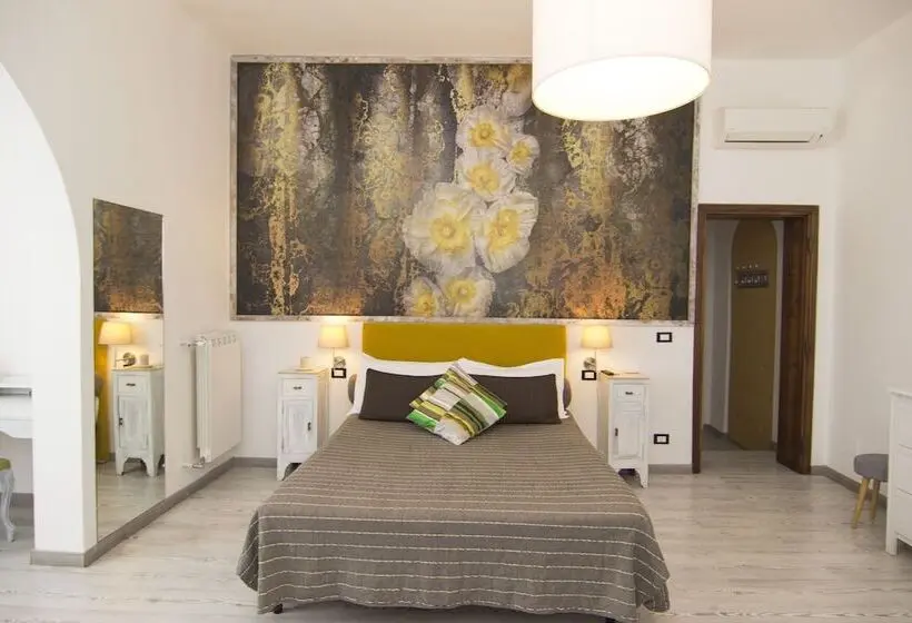 اتاق استاندارد چهار تخته, 7 Rooms