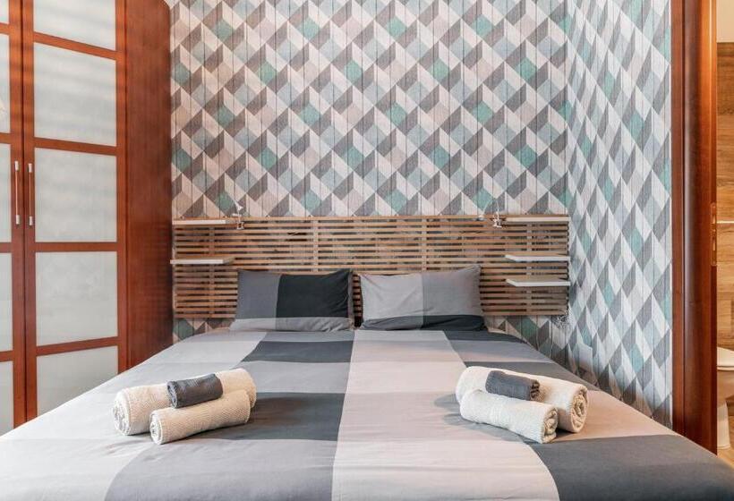 اتاق استاندارد سه تخته با بالکن, B&b Papa Leone Countryrooms