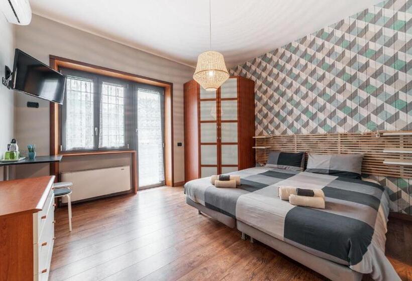 اتاق استاندارد سه تخته با بالکن, B&b Papa Leone Countryrooms