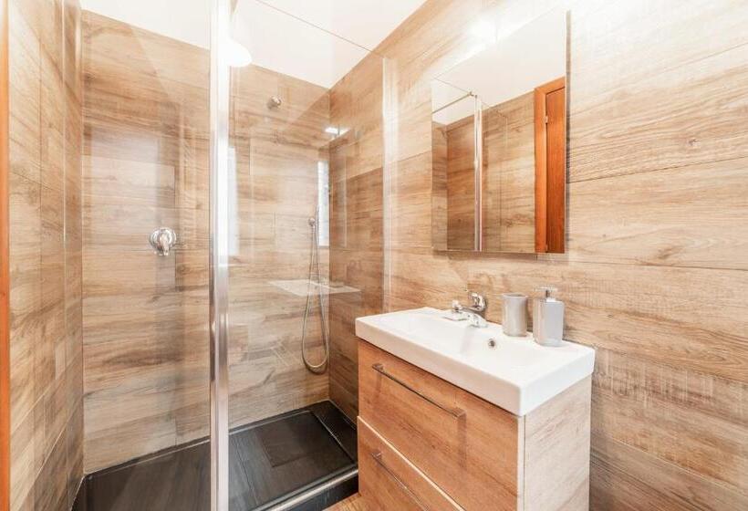 اتاق خانوادگی, B&b Papa Leone Countryrooms