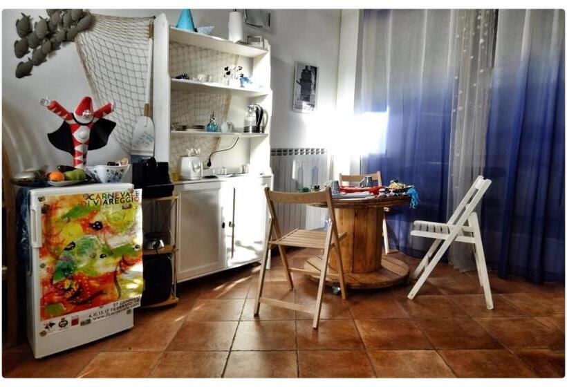 اتاق لوکس, La Casa Sul Molo