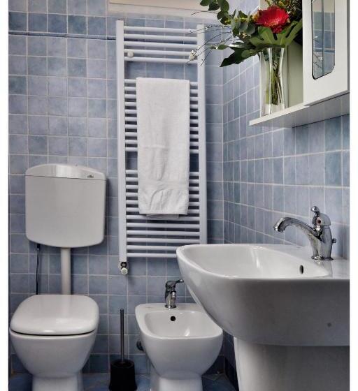 اتاق لوکس, La Casa Sul Molo