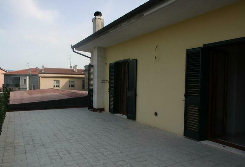 带共用浴室的标准房间, La Corte Dei Morra