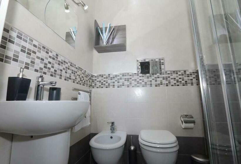 اتاق لوکس, Le Suite Di Via Veneto