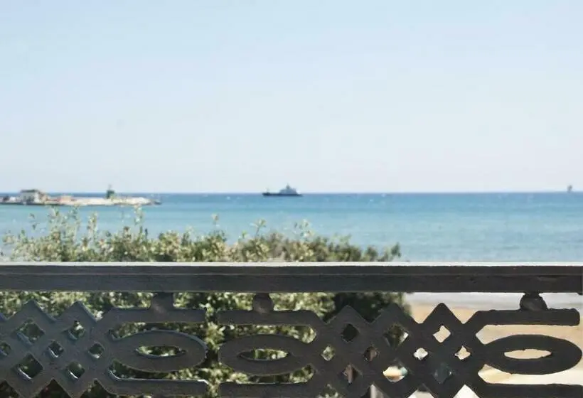 اتاق سوپریور با چشمانداز دریا, Nisí