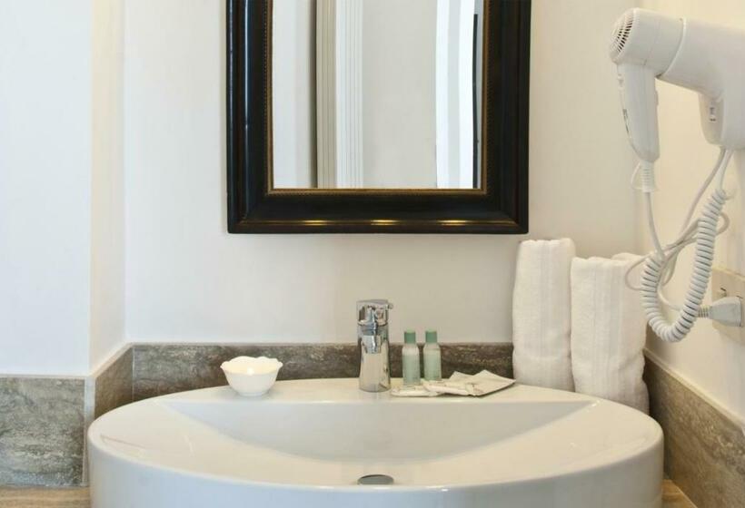 اتاق سوپریور با چشمانداز دریا, Nisí