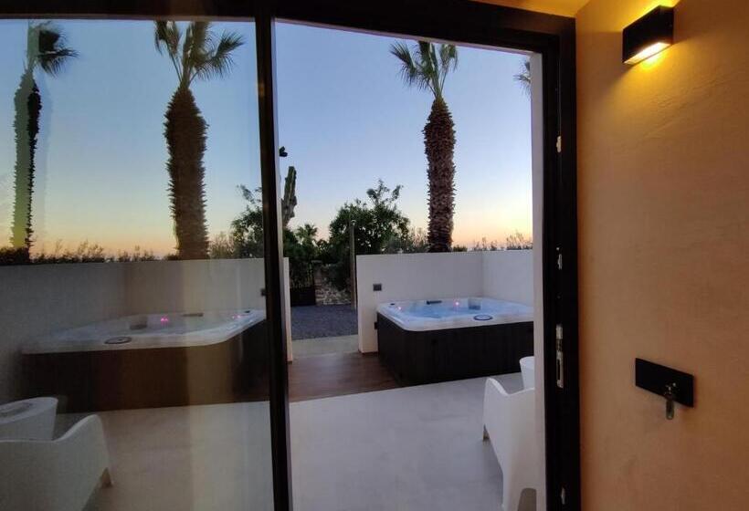 Люкс с гидромассажем, Villa Lekythos