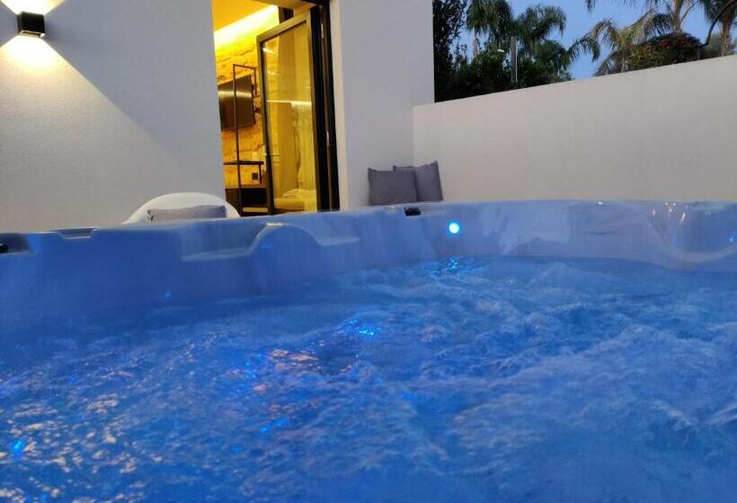 Люкс с гидромассажем, Villa Lekythos