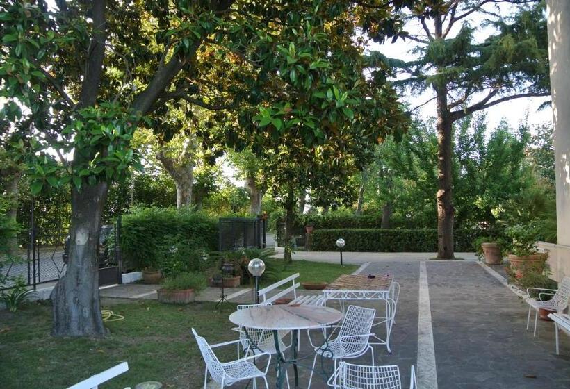 标准房带园景, Villa Nicodemo