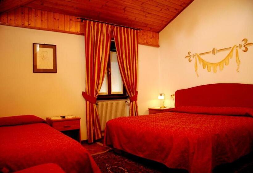 스탠다드 트리플 룸, Albergo Garnì Cavento