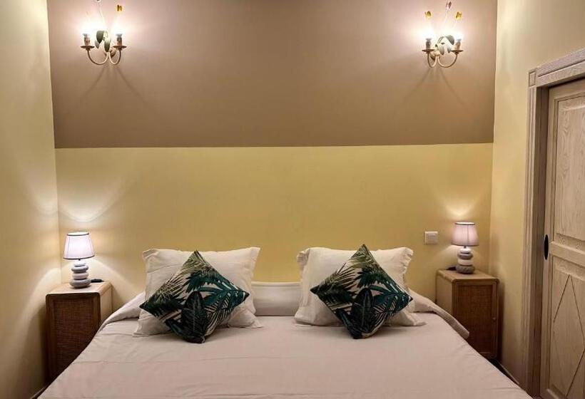 Номер Стандарт, Colomba Hôtel Centre Ville Historique