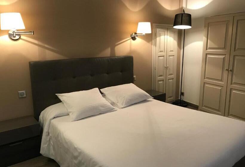 Номер Стандарт, Colomba Hôtel Centre Ville Historique