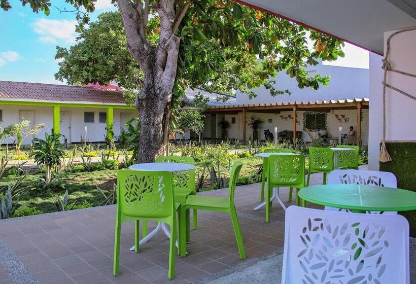 Номер Стандарт Вид на Море, Gimaura