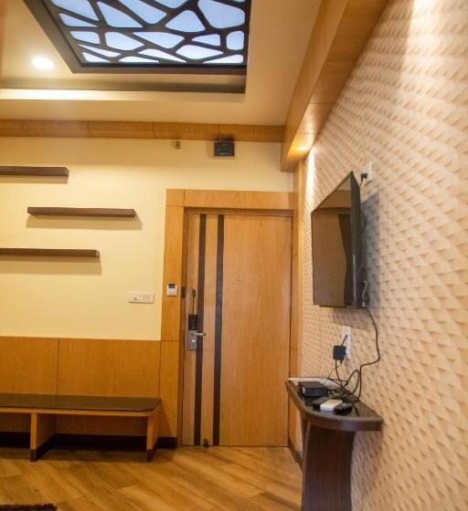 スイート, Sonar Tori Agartala