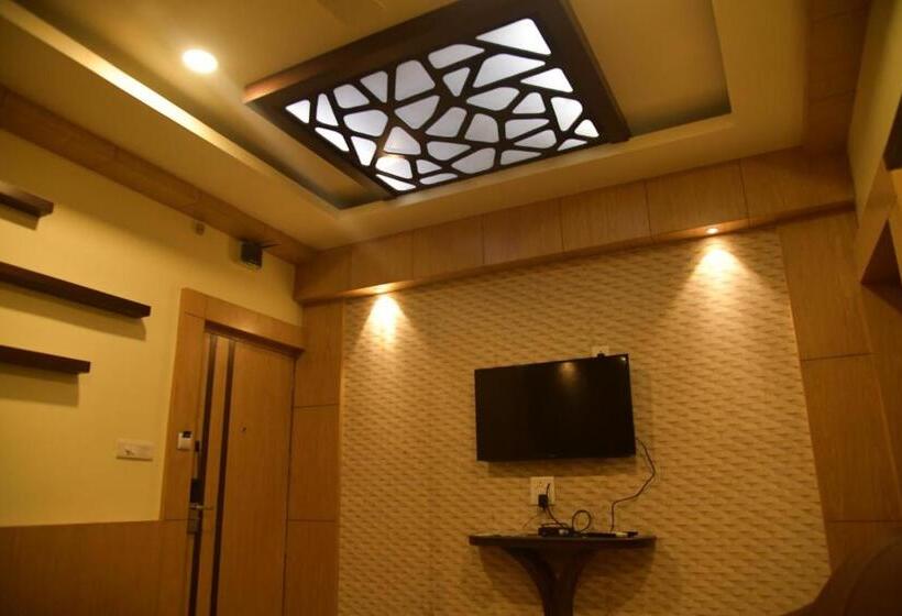 スイート, Sonar Tori Agartala